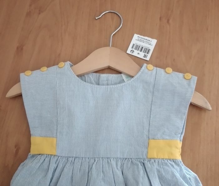 Ensemble Robe sans manches + Culotte 3 mois fille Neuve avec étiquette  Obaïbi - photo numéro 2