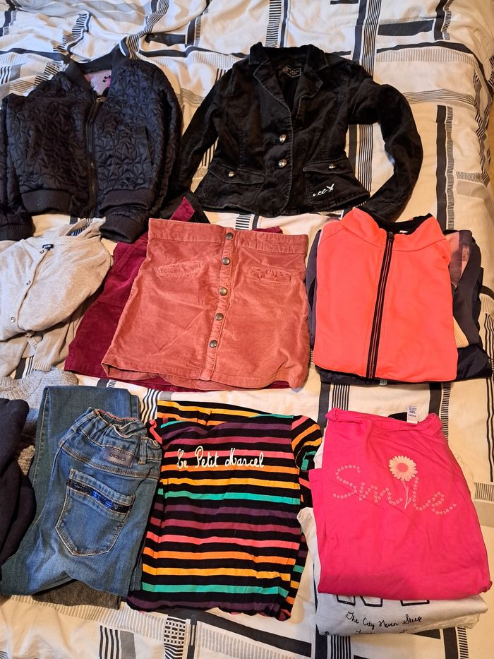 Lot vêtements fille 10 ans hiver (28pieces)
