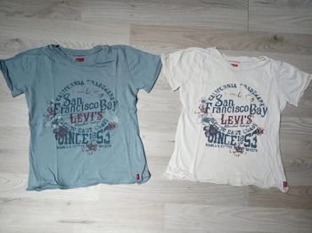 2 t shirts levi's 3 ans