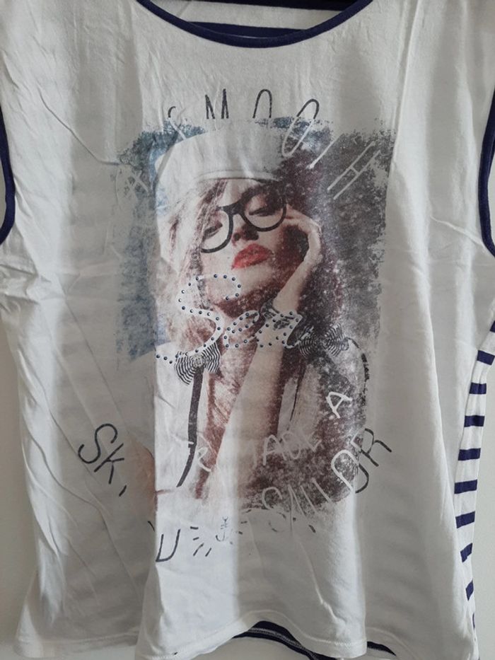 Tshirt sans manches T4 - photo numéro 2