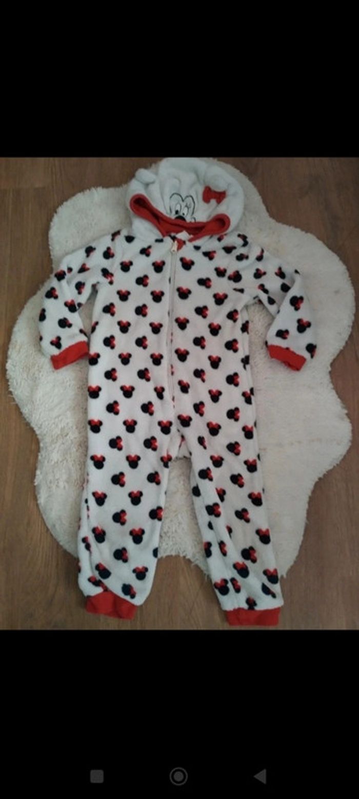 Combinaison Minnie taille 3 ans
