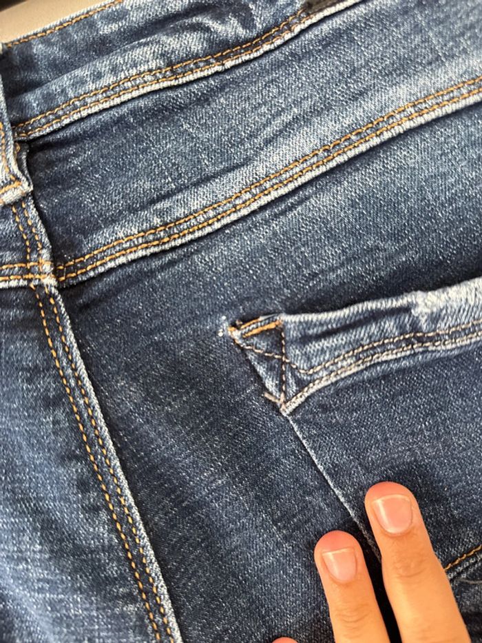 👖 Jeans homme effet déchiré - Taille 40 -w31- brut - très bon état- Léo gutti - photo numéro 11
