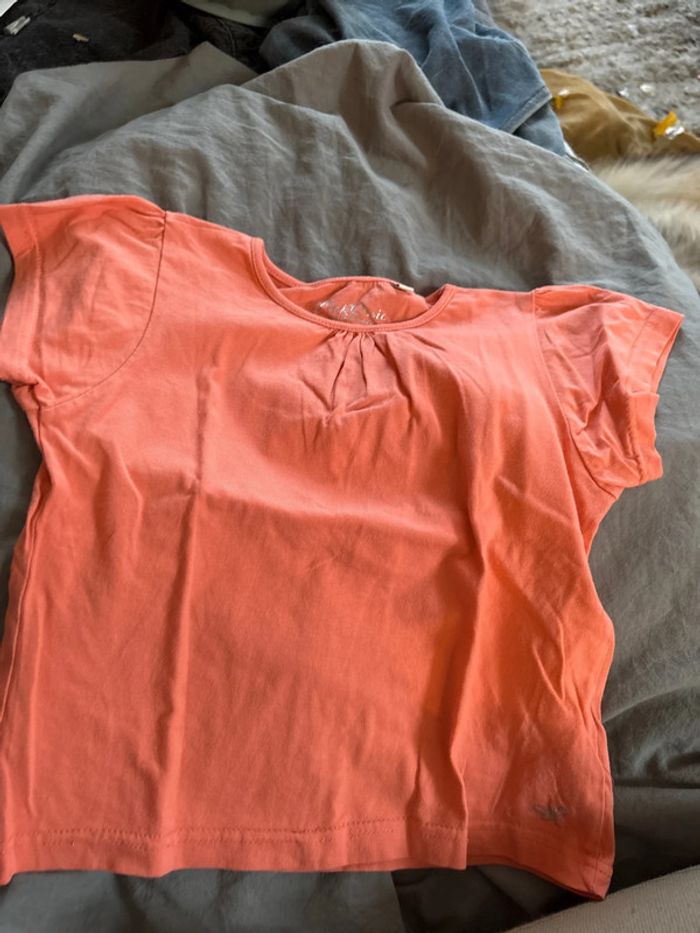 T shirt orange