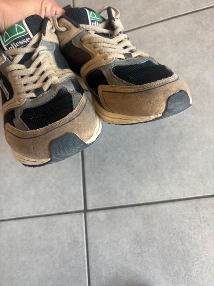 Basket Ellesse beige et noire - photo numéro 4