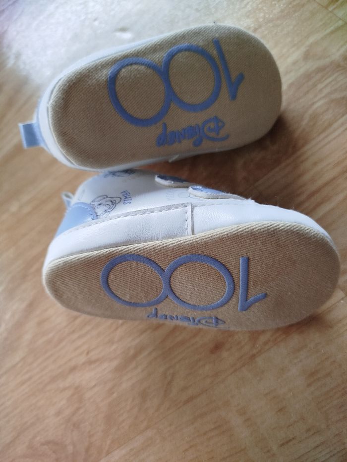 Chaussures bébé taille 6/9 mois - photo numéro 4