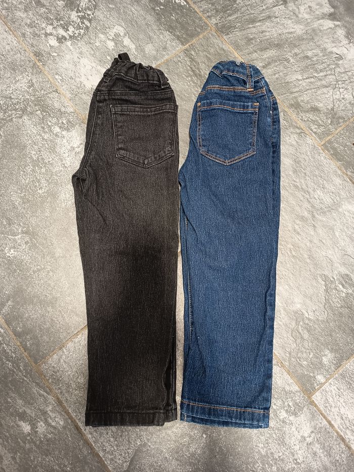 Lot 2 jeans fille
