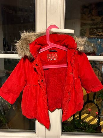 Manteau bien chaud taille 6 mois, imperméable à capuche