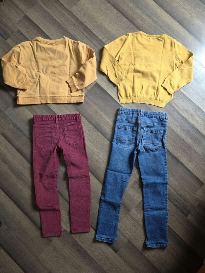 Lot de 2 pantalons et 2 pulls fille. Taille 6/7 ans. Kiabi, Gémo... TBE - photo numéro 2