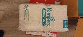 Couche pampers baby-dry taille 2
