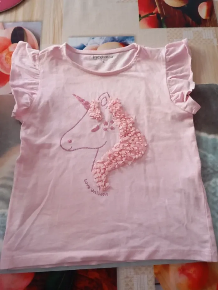 Tee shirt manches courtes taille 6 ans