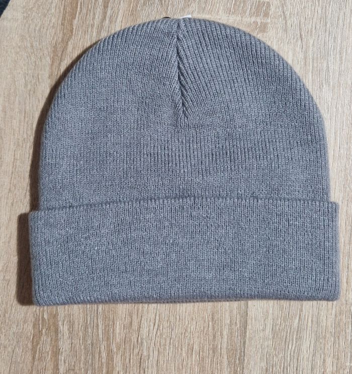 Bonnet Vans Milford Beanie Gris Heather Bonnet Vans Milford Beanie gris Heather Grey neuf étiqueté OS - photo numéro 2