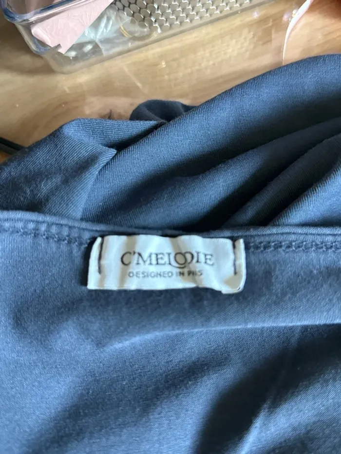 TEE shirt manches avec impression baskets femme - photo numéro 3