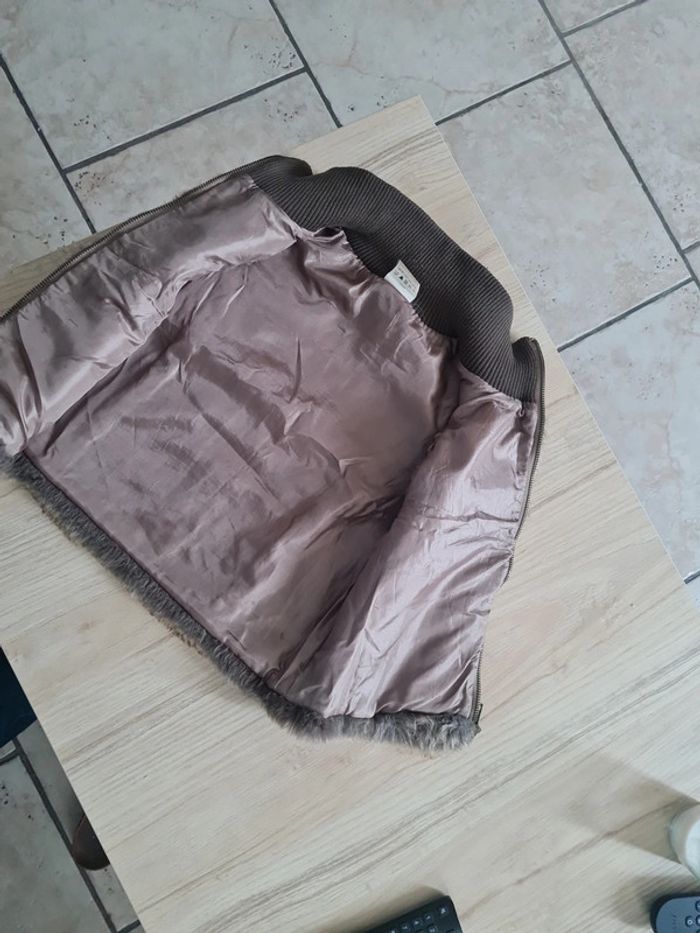 Veste sans manches 8 ans épaisse et douce - photo numéro 3