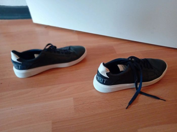 Jolie basket Esprit. Pointure 40 - photo numéro 4