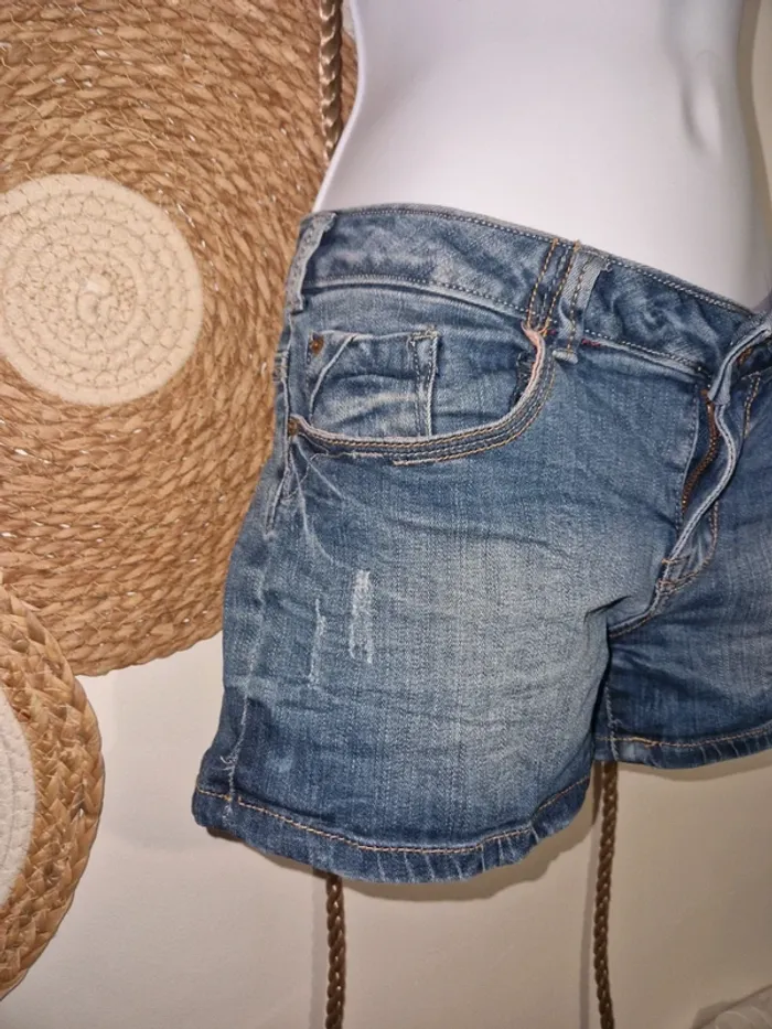 Short taille basse 🚺 - photo numéro 3