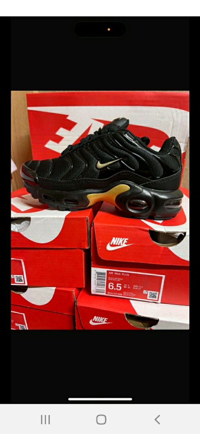Nike tn noir doré 35 - photo numéro 3