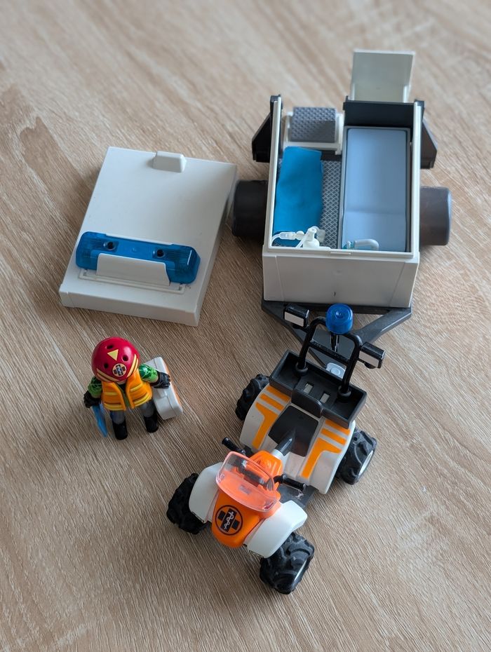 Playmobil 70053 Quad et remorque de secours - photo numéro 3