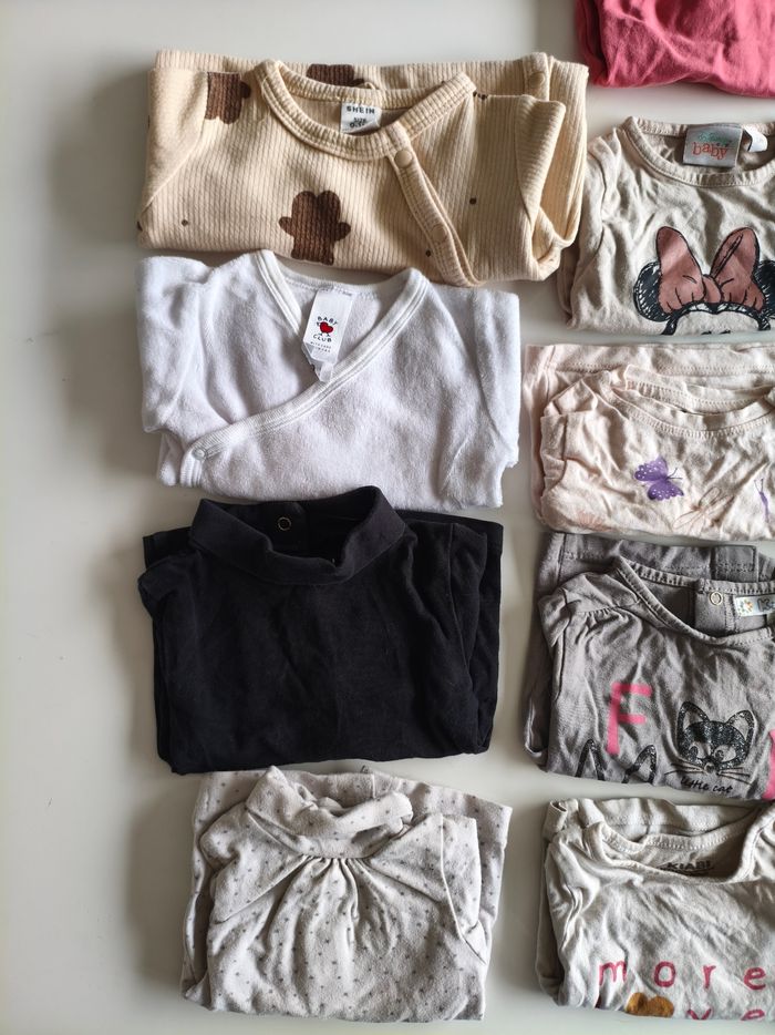 Lot vêtements fille 1 mois - photo numéro 4