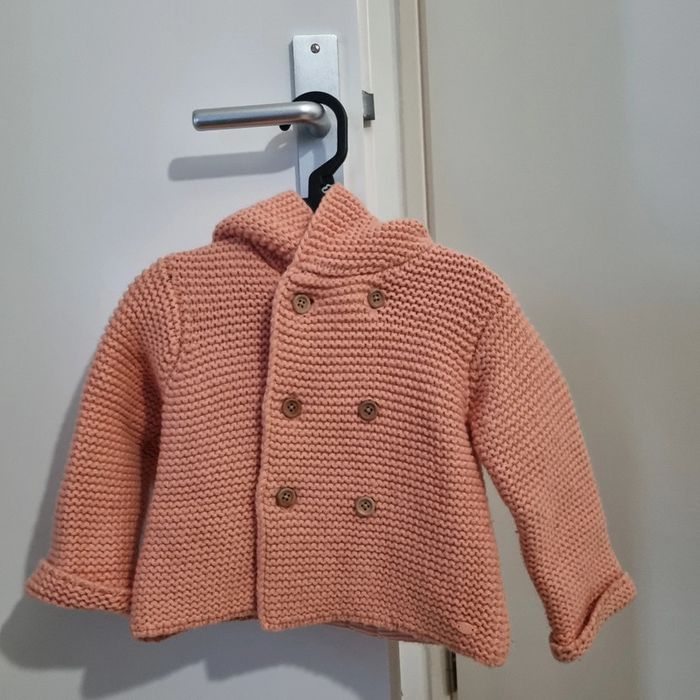 Gillet à capuche bébé fille taille 24 mois