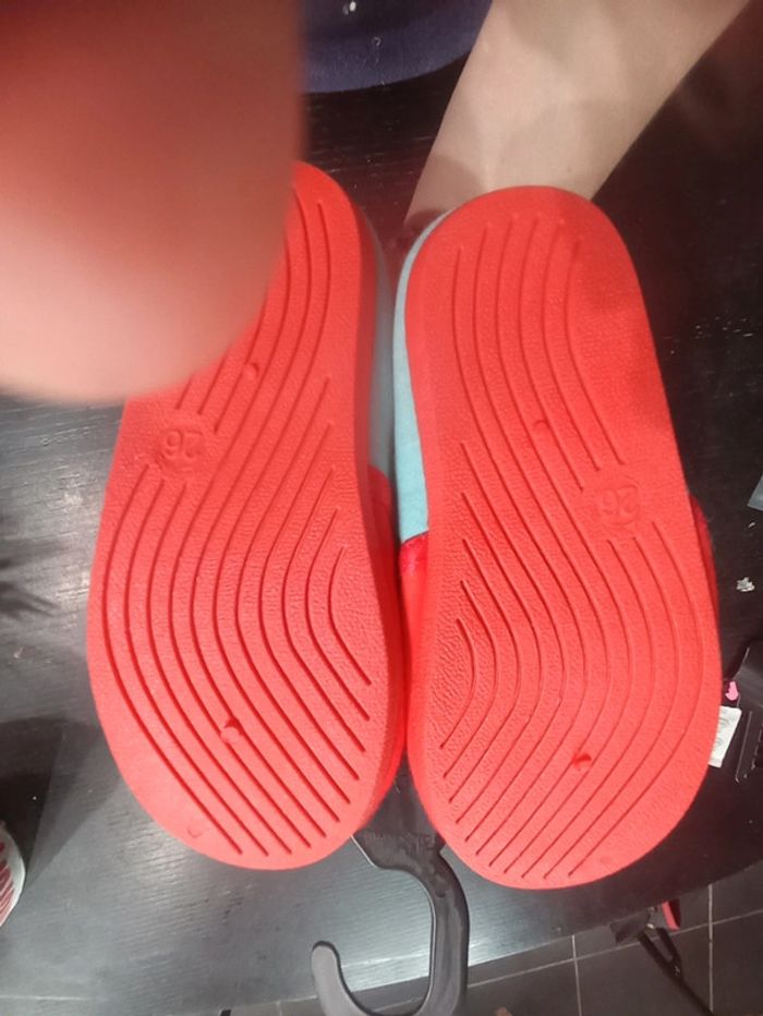 Chaussons cars taille 26 - photo numéro 2