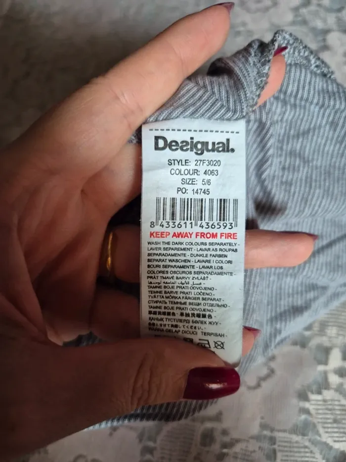 Jupe desigual T 5/6 ans - photo numéro 8
