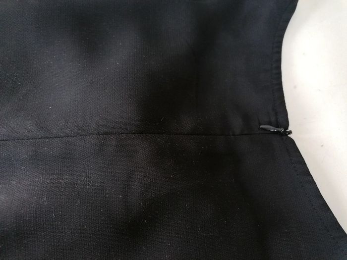 Robe noire - photo numéro 4