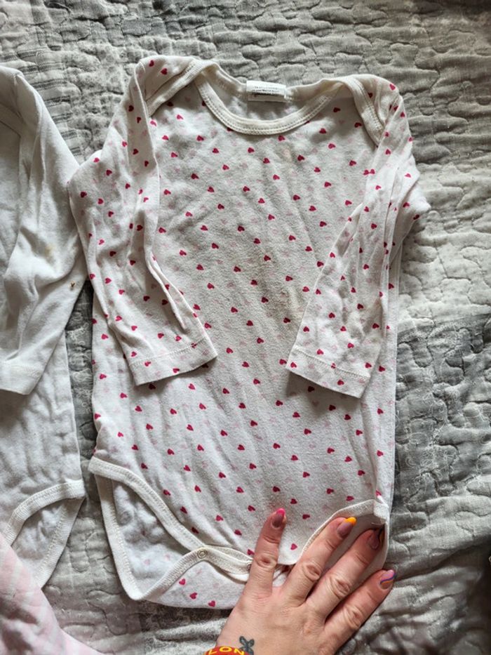 Lot de 3 bodys 18 mois - photo numéro 5