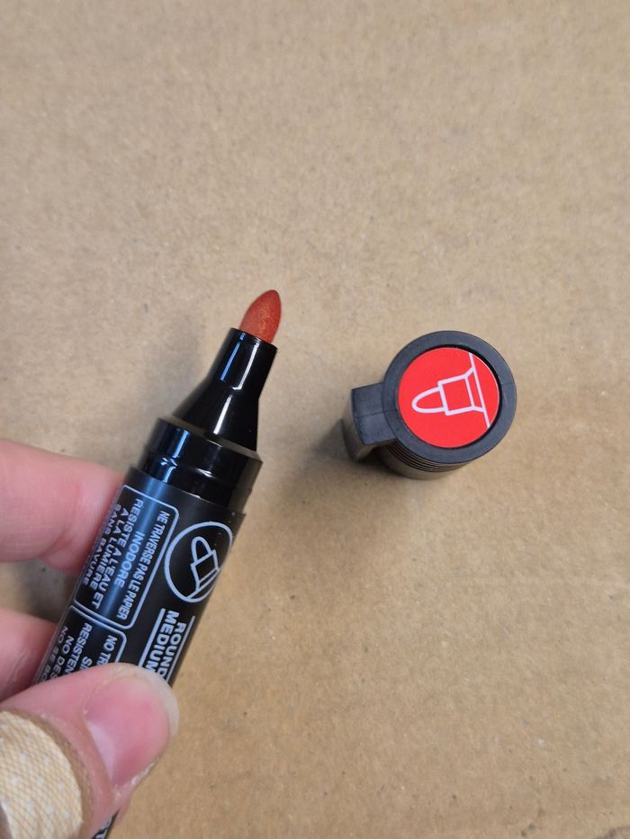 Boîte 12 marqueurs rouge Uni Prockey - photo numéro 3