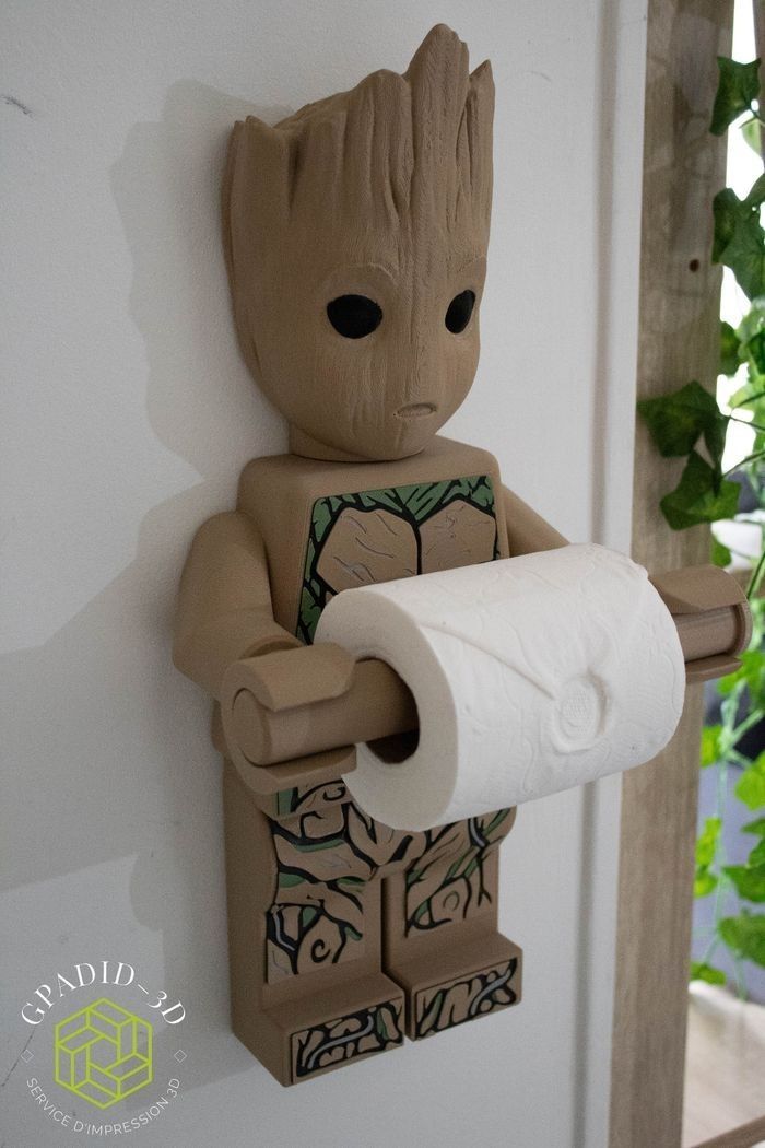 Dévidoir de papier toilette ou simple décoration murale dans un style Lego Groot