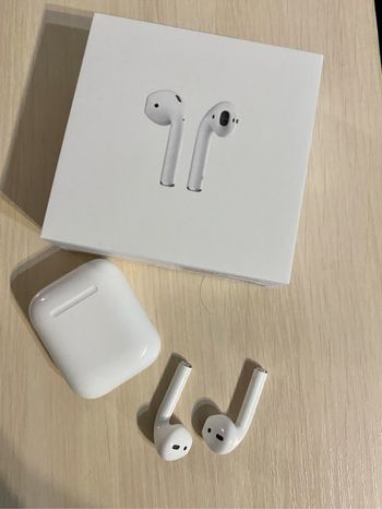AirPods 2
