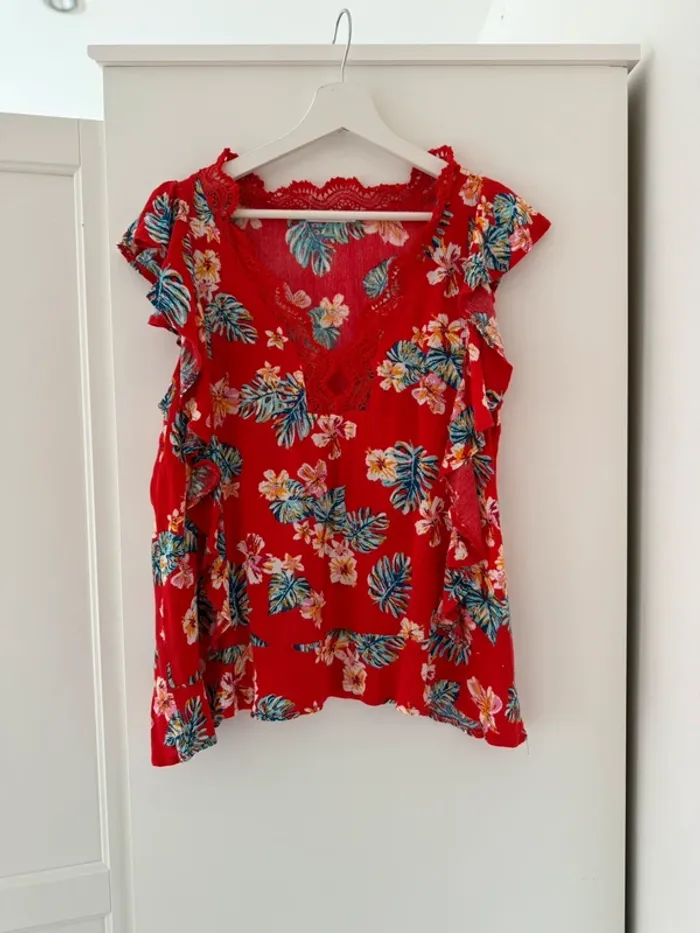 Superbe blouse fluide fleurie avec dentelle Kilky 🌸 M 38 - photo numéro 6