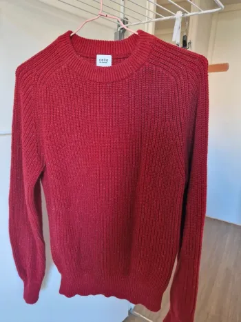 Pull rouge celio