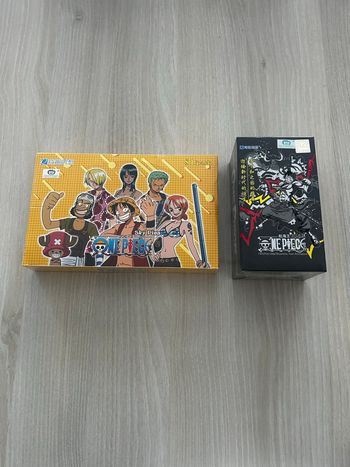 2 Displays one piece licence Q