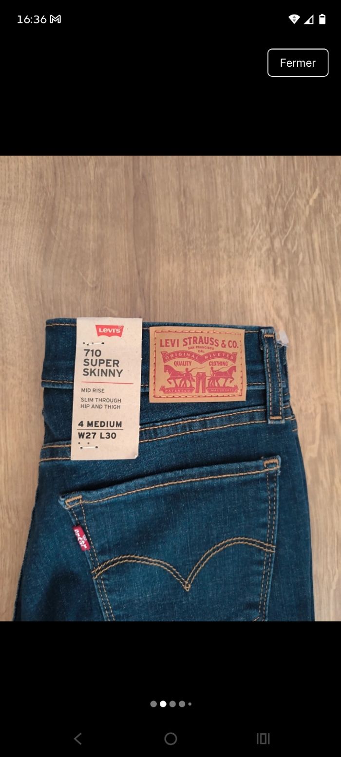 Jean Levi's 711 Skinny - État Neuf - taille w27 L30 - photo numéro 3
