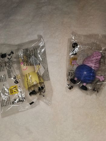 2 figurines Peppa pig