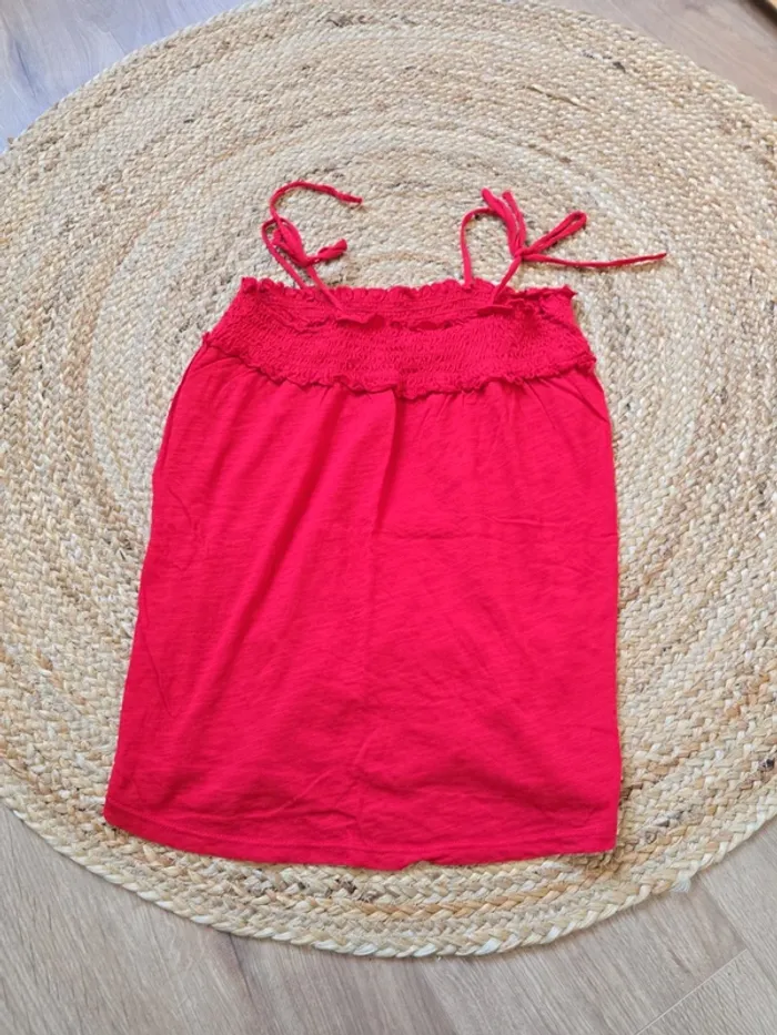 Top debardeur naf naf rouge taille s neuf