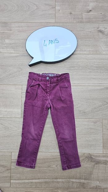 Pantalon 👧🏽 4ans