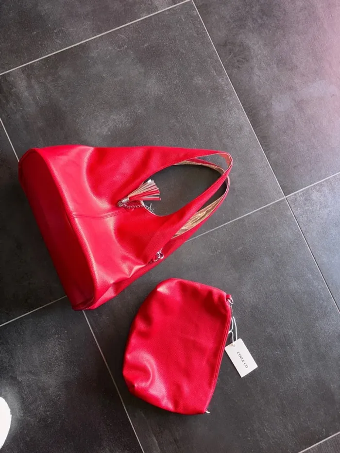 Magnifique Sac à main ou bandoulière réversible et pochette assorti - photo numéro 3