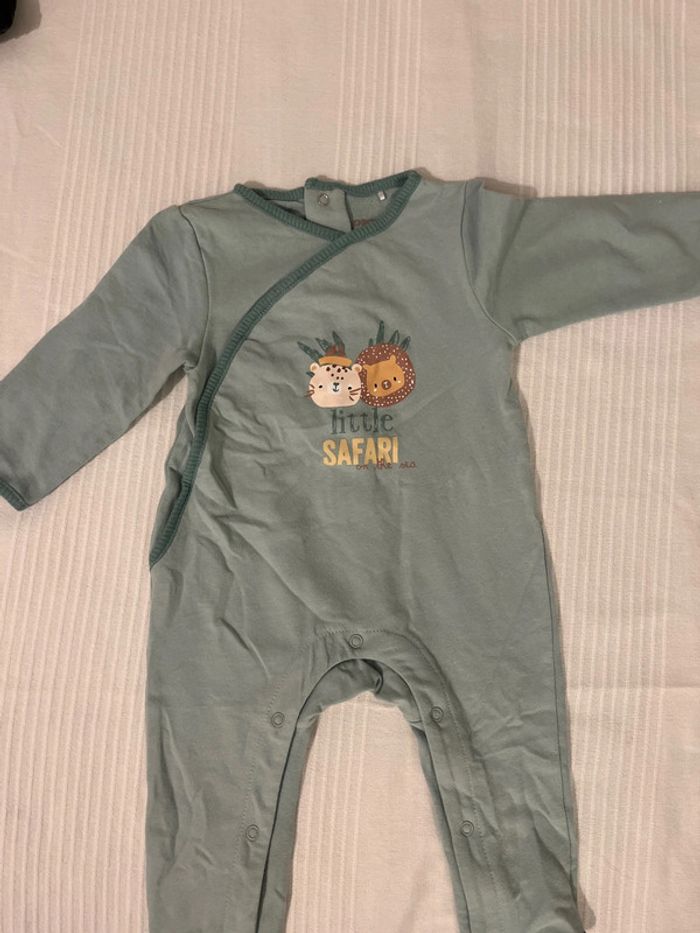 Lot pyjama 3 mois - photo numéro 3