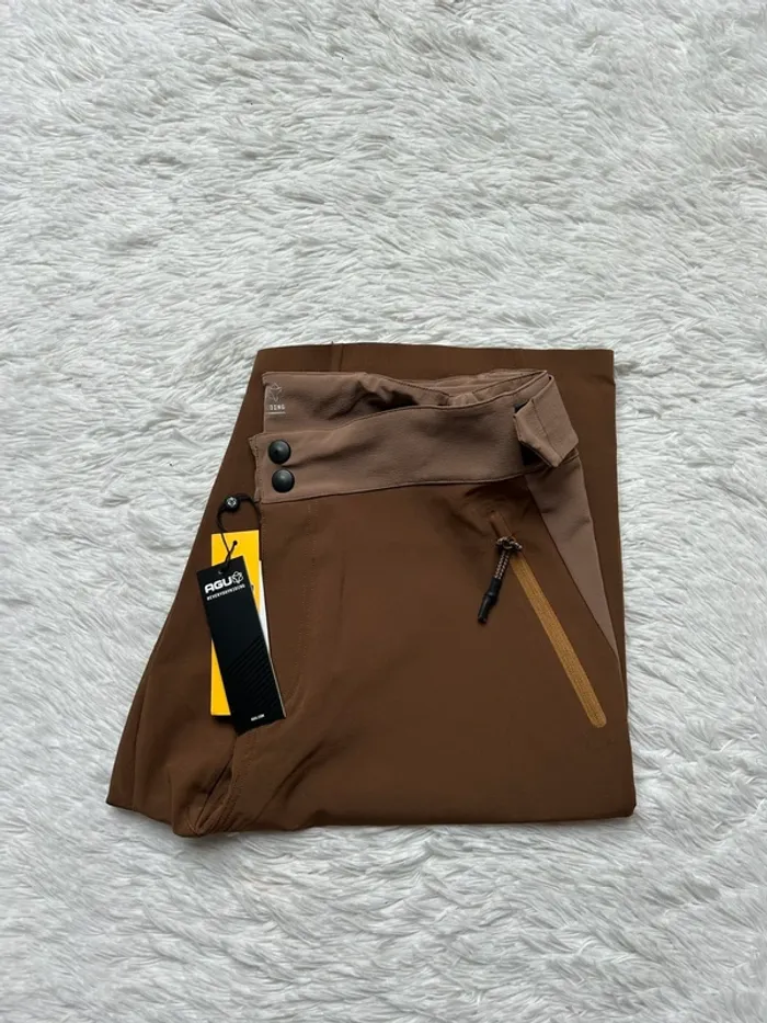 Short AGU - photo numéro 3