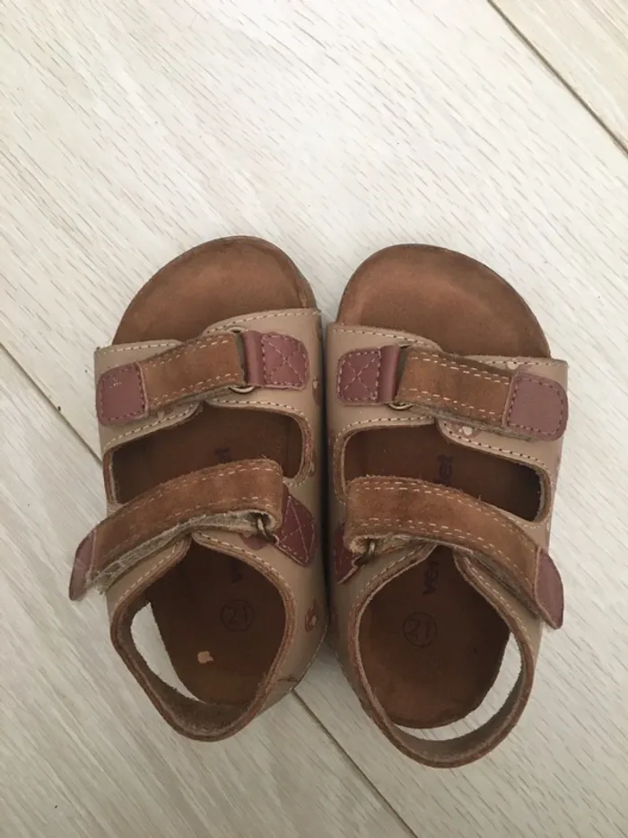 Sandales beiges vertbaudet T.21 - photo numéro 2