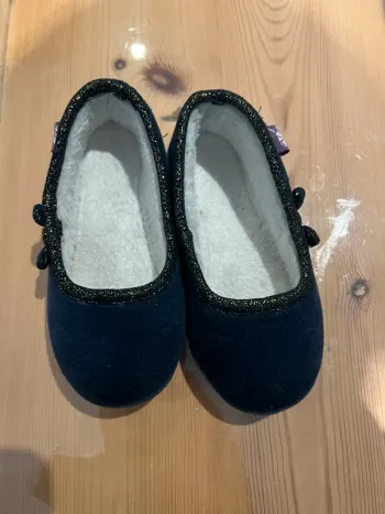 Pantoufle bleu marine