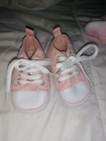 Petite chaussure bébé fille