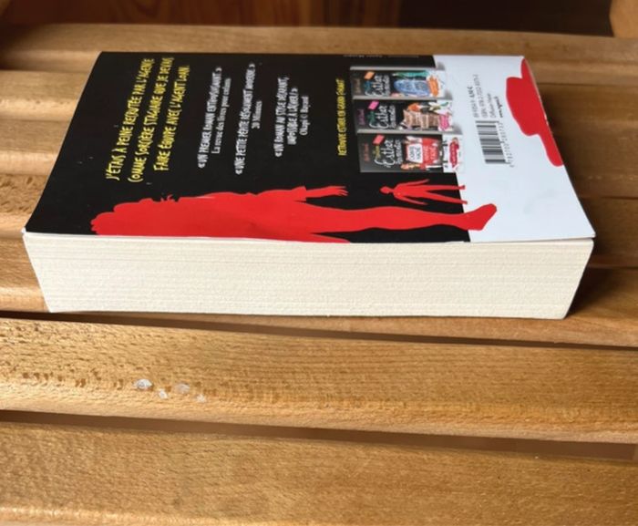 Livre Esther Parmentier cadre hache vampire fâché - photo numéro 4