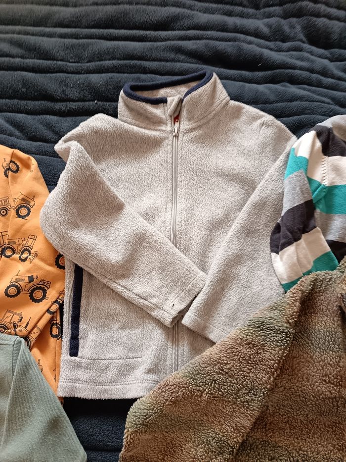 Lot 5 hauts garçon hiver - photo numéro 3