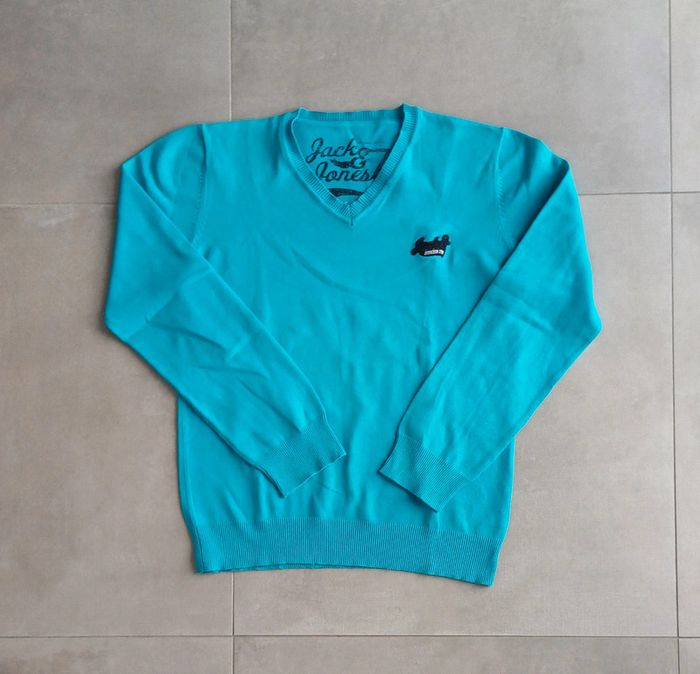 Pull à col V léger bleu turquoise Jack and Jones homme taille M logo brodé - photo numéro 2