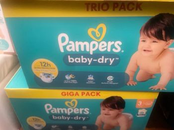 Couches Pampers 
