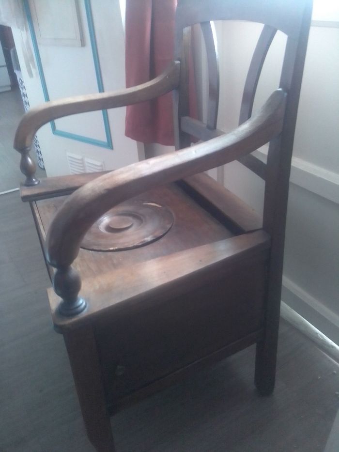 Ancienne chaise cabinet - photo numéro 2