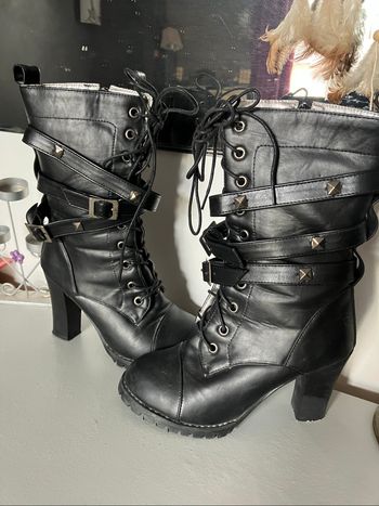 Bottines noires rock