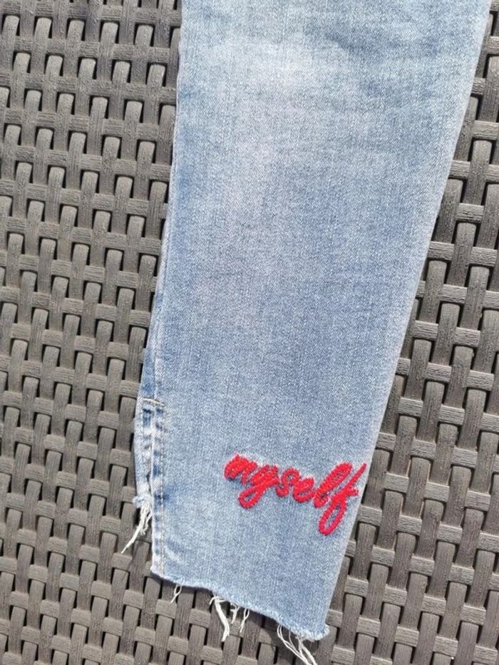 Jean taille haute Jennifer taille 34 neuf - photo numéro 5